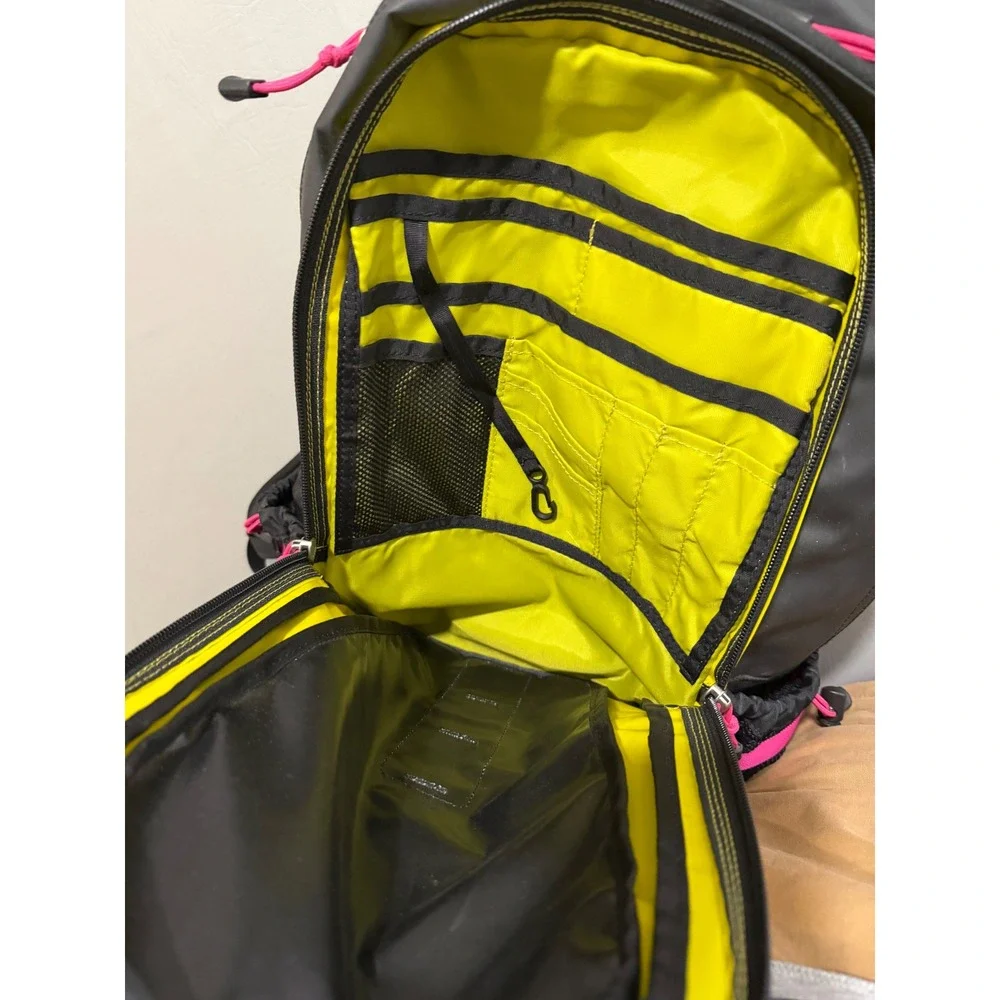 The North Face Hot Shot Backpack Black Unisex OS Grey Yellow Pink Technical